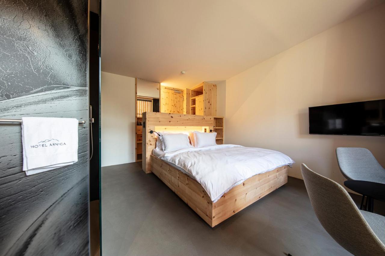 Hotel Arnica Scuol - Adults Only المظهر الخارجي الصورة