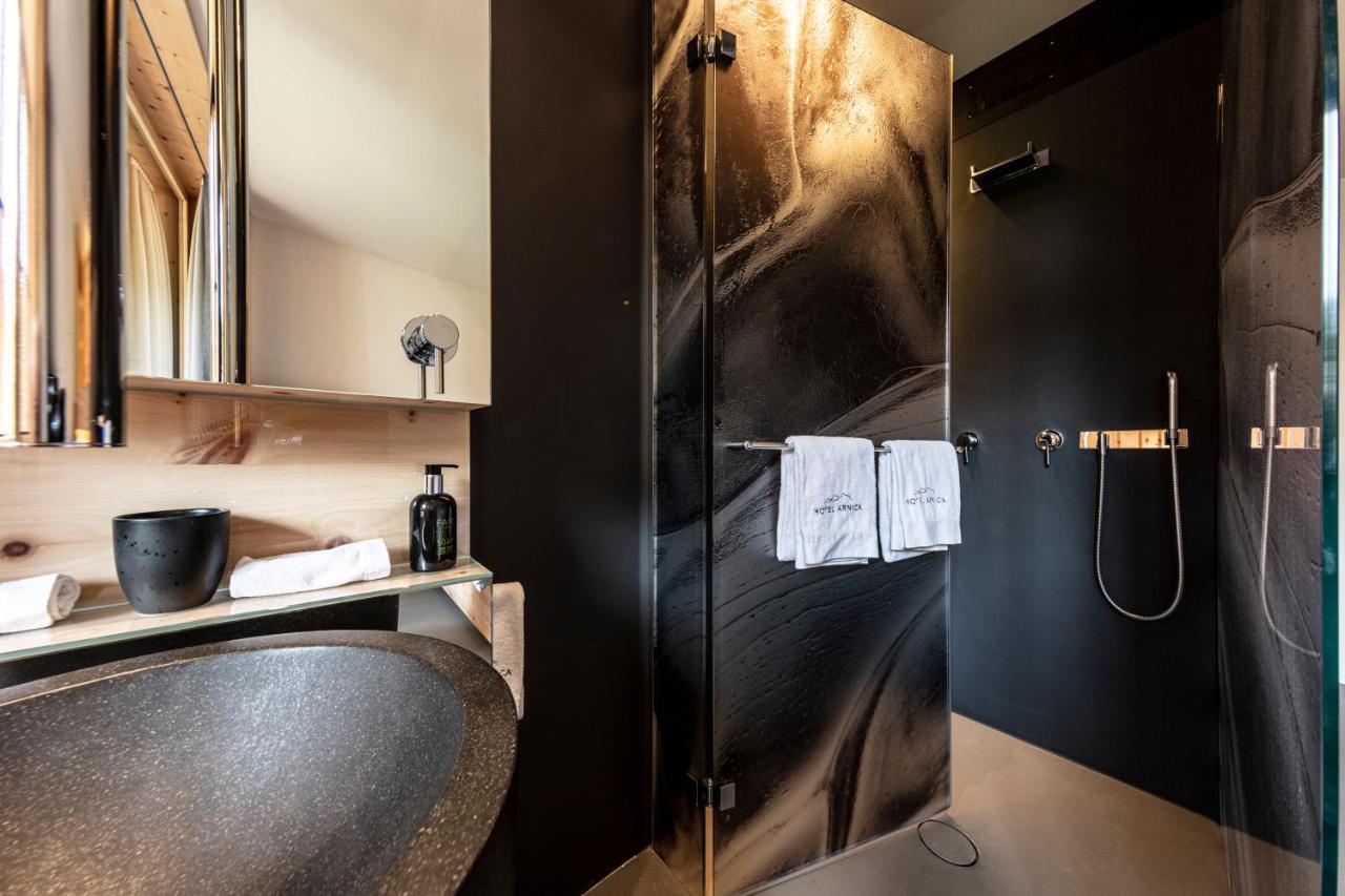 Hotel Arnica Scuol - Adults Only المظهر الخارجي الصورة