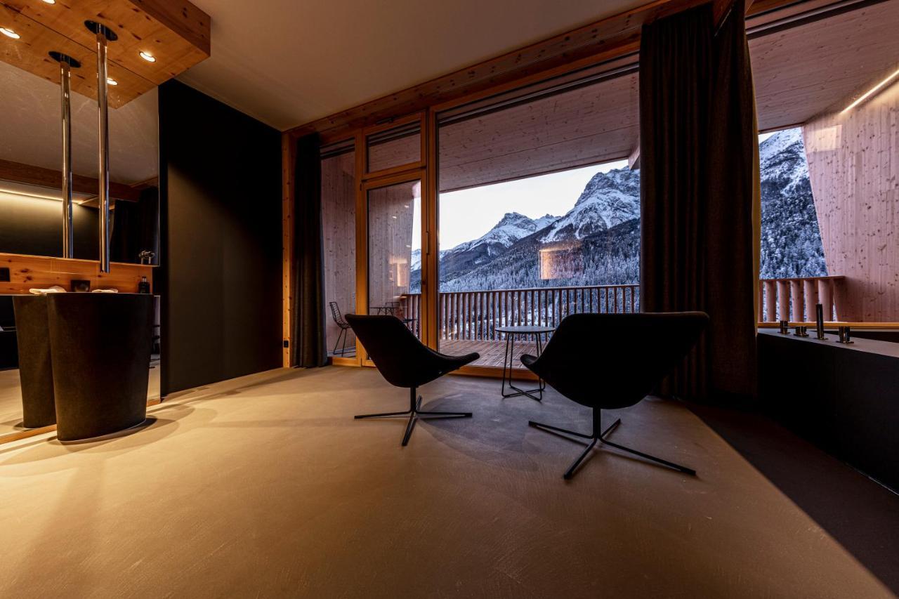 Hotel Arnica Scuol - Adults Only المظهر الخارجي الصورة
