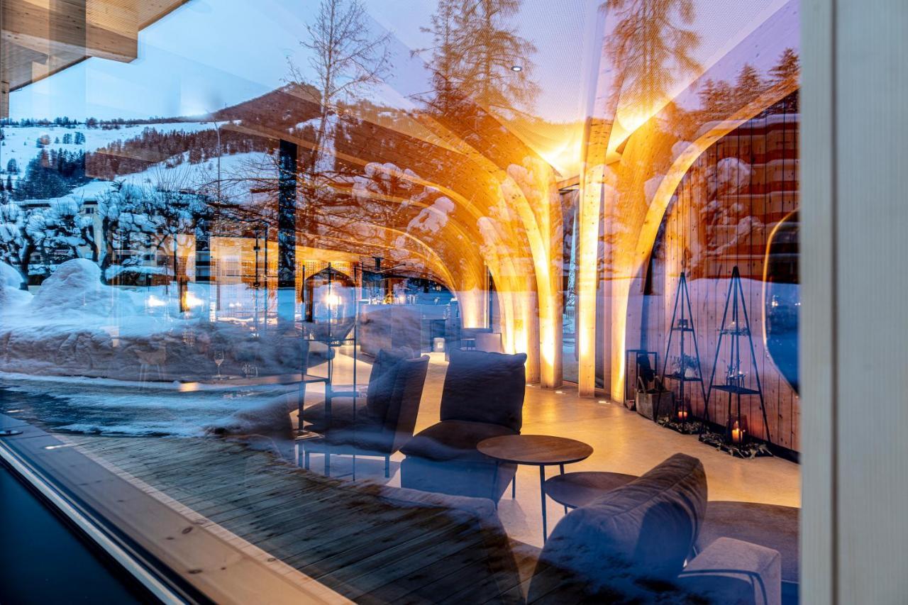 Hotel Arnica Scuol - Adults Only المظهر الخارجي الصورة