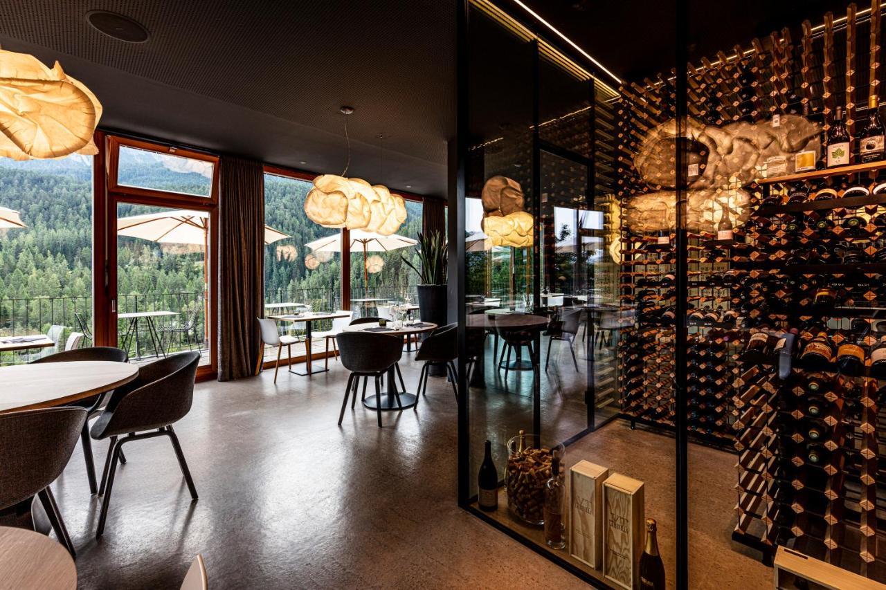 Hotel Arnica Scuol - Adults Only المظهر الخارجي الصورة