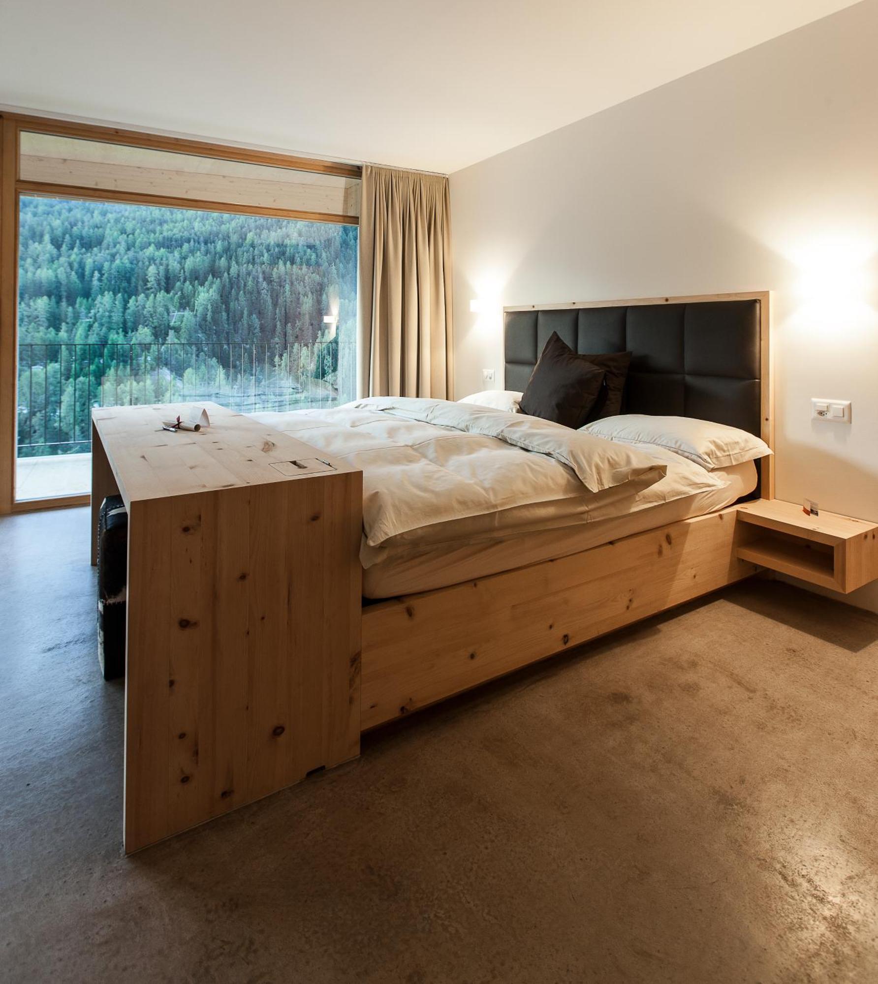 Hotel Arnica Scuol - Adults Only الغرفة الصورة