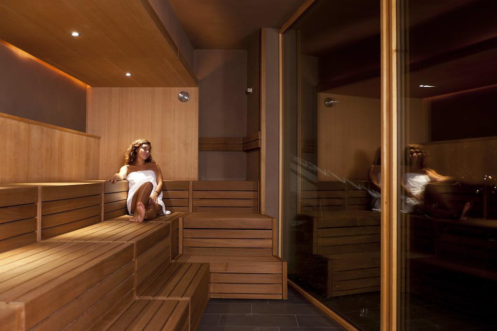 Hotel Arnica Scuol - Adults Only المظهر الخارجي الصورة