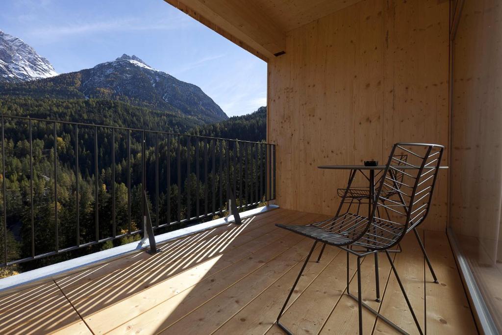 Hotel Arnica Scuol - Adults Only المظهر الخارجي الصورة