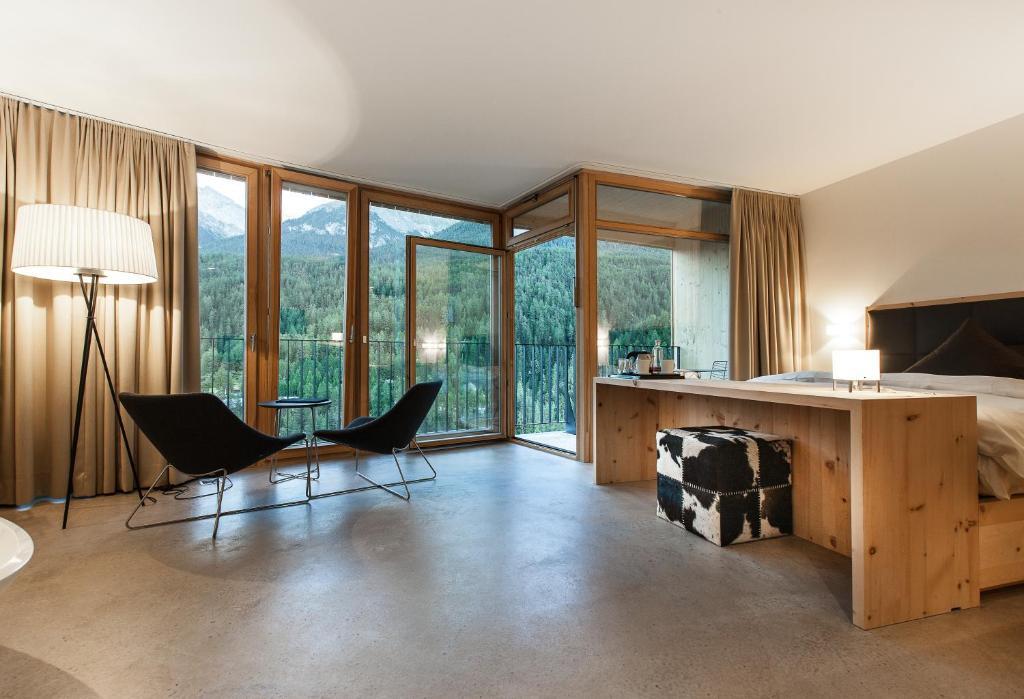 Hotel Arnica Scuol - Adults Only المظهر الخارجي الصورة